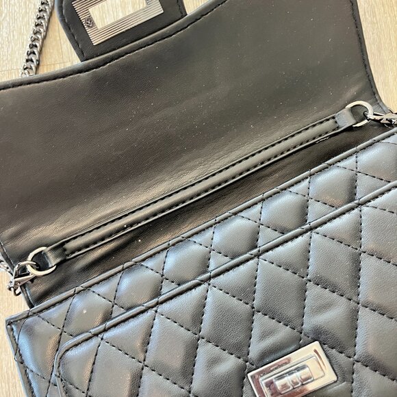 Womens Black Quilted Purse - Picture 4 of 10